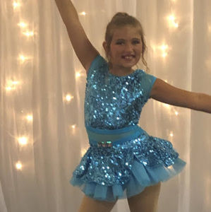 Meet your Posher, Ella